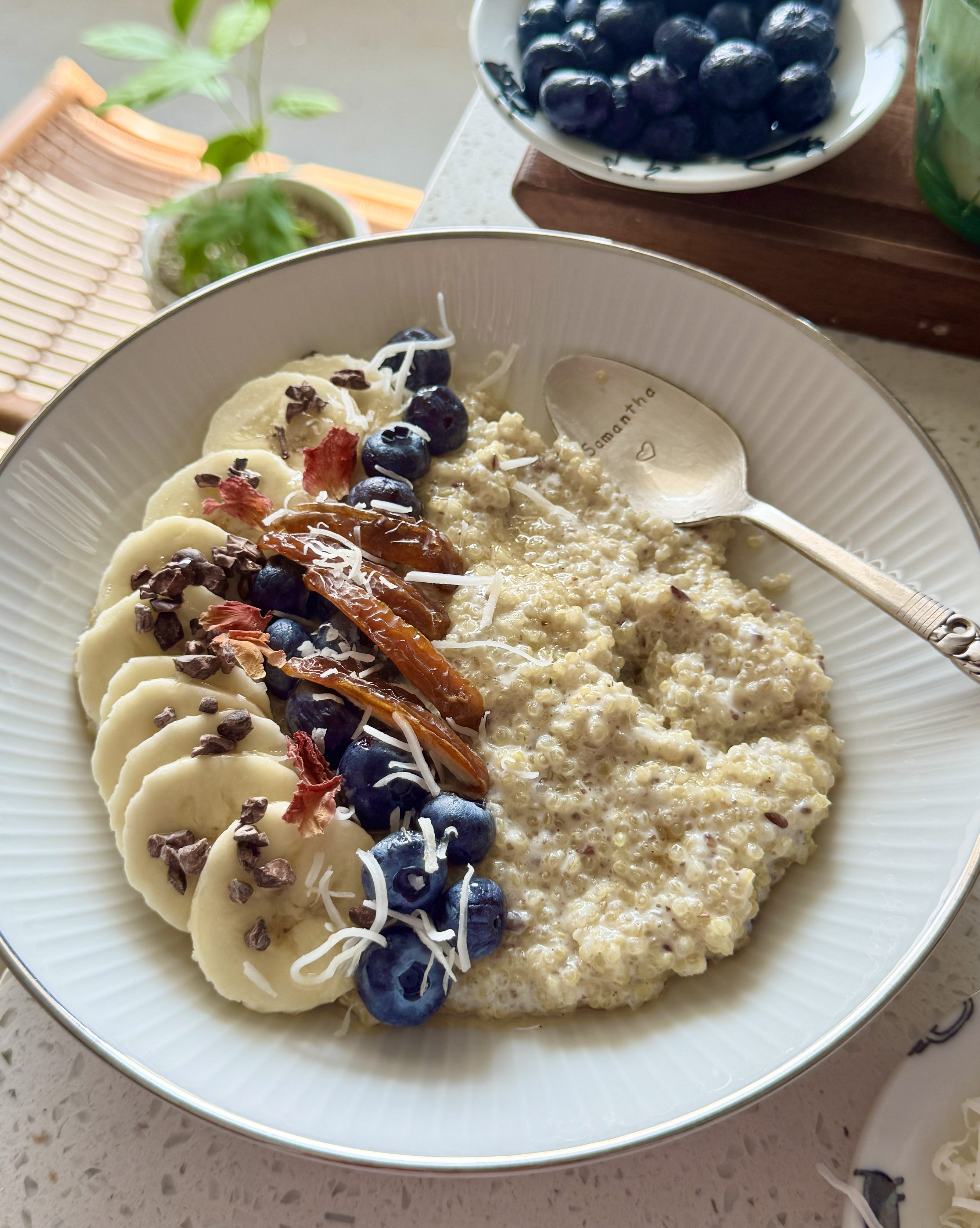 Wholesome Quinoa Breakfast Porridge